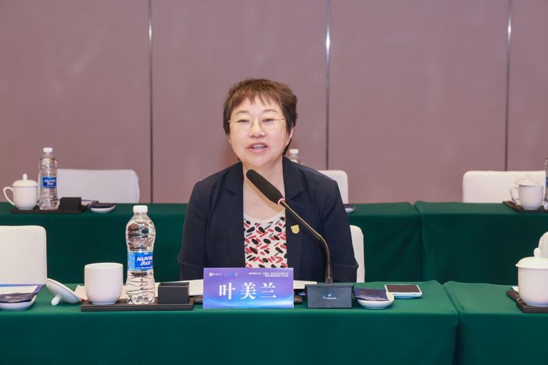 副校长肖甫